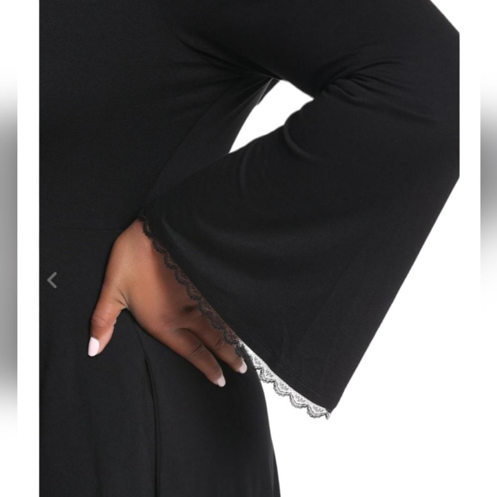 Plus Size Black‎ Lace Up Front Hooded Dress - Picture 2 of 6